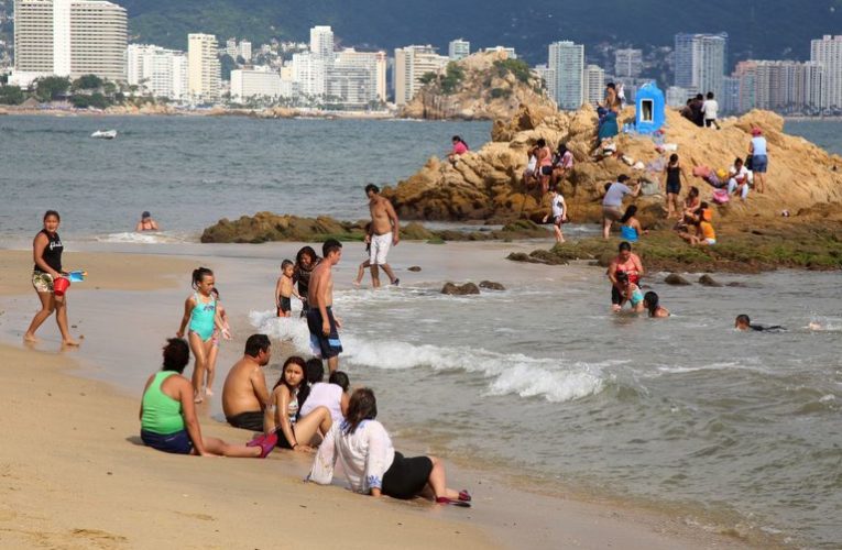 Aumentaron los contagios de COVID-19 en Acapulco e Ixtapa, tras reapertura de bares y playas