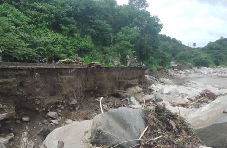 Lluvias dejan incomunicadas a 40 comunidades en Guerrero