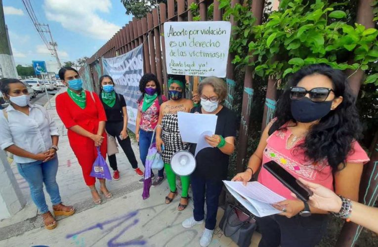 Mujeres a favor del aborto califican al Congreso de Guerrero de conservador