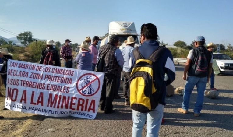 Con bloqueo carretero, exigen negar la ampliación a proyecto de minera en Oaxaca