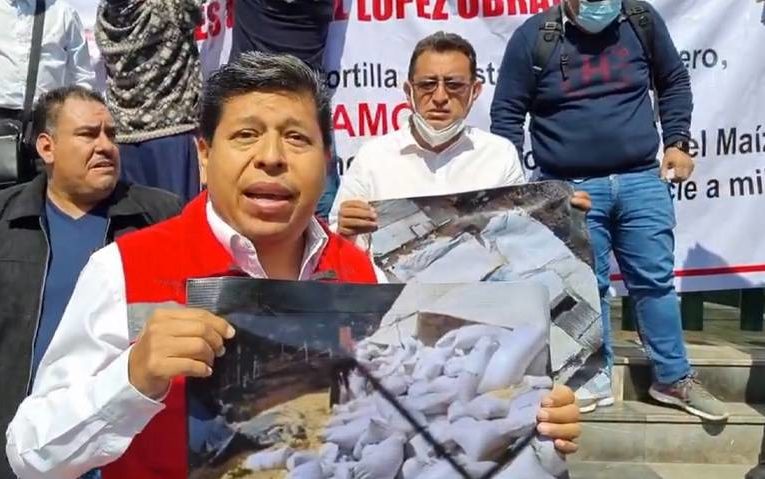 Molineros exigen a AMLO que se les venda maíz almacenado en bodegas de Segalmex