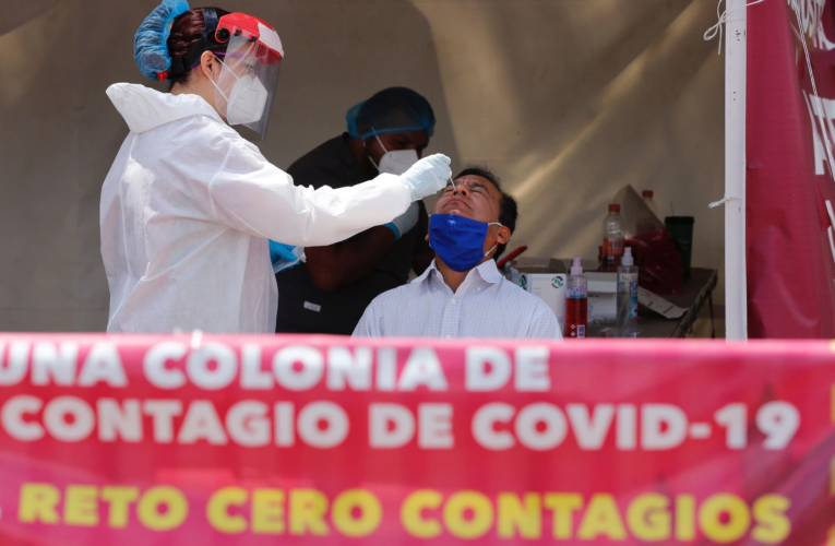 El Gobierno de López Obrador admite por primera vez una tercera ola de contagios de coronavirus en México