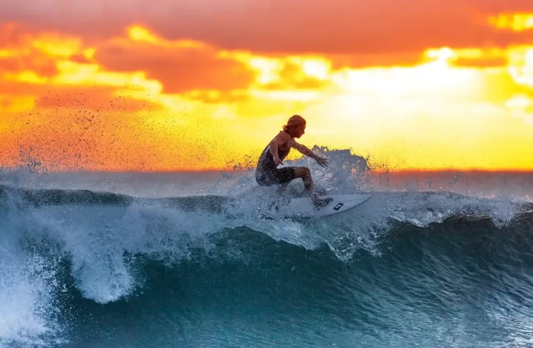 Guerrero, conocido por sus hermosas playas que ofrecen condiciones ideales para la práctica del surf.