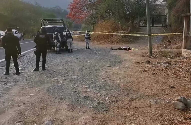 Los cadáveres de dos hombres fueron localizados en la comunidad de Mexcaltepec