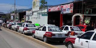 Viaje en taxi cuesta hasta $100.00