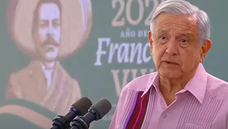 AMLO se molesta por bloqueo de maestros que impidieron su paso para la inauguración de un Centro de Rehabilitación en Guerrero