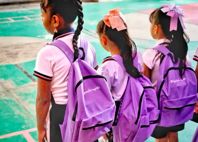 La campaña: «Mochilas llenas» está apoyando a los estudiantes de Guerrero a tener mochilas llenas de útiles escolares